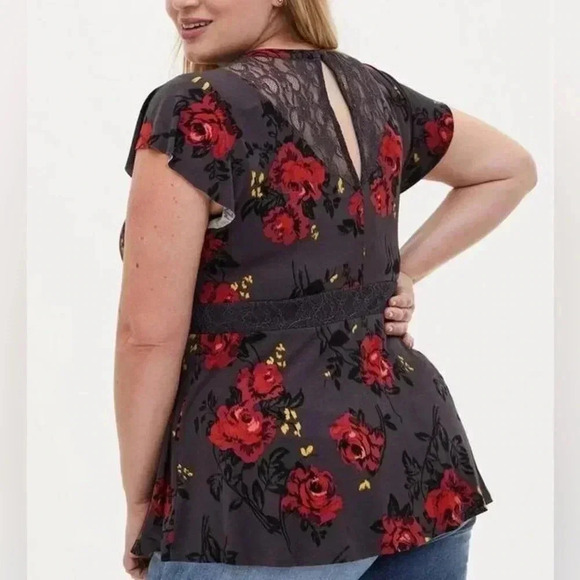 [5/5XL]Torrid Studio Knit Crew Neck Lace Inset Short Sleeve Peplum  Top - Picture 2 of 10